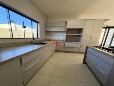Casa para Venda, em Lucas do Rio Verde, bairro Bairro Bandeirantes, 3 dormit�rios, 2 banheiros, 1 su�te, 1 vaga